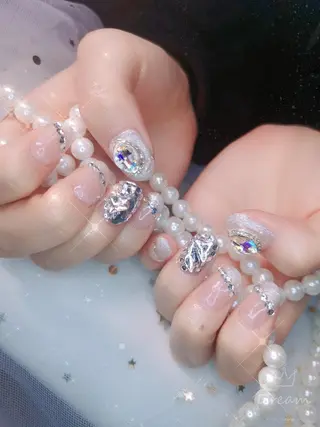 ミディアム ネイル フィルイン、長さ出し 深爪矯正のネイルデザイン