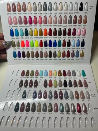 ネイル Nail Happiness所属・S. Akaneのネイルデザイン