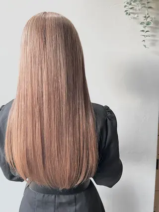 ロング カラー AIconic nagoya所属・縮毛矯正/ レイヤー/ミディアムのヘアスタイル