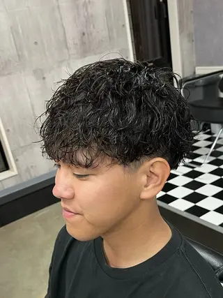 ミディアム 👑パーマの王様👑 【メンズ専門店】のヘアスタイル