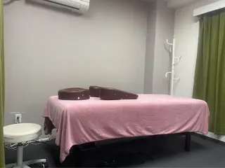 ラフィールリラクゼーションサロン新宿店所属・山本 正儀のエステ・リラクイメージ