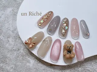 ネイル un Riche池袋店のネイルデザイン