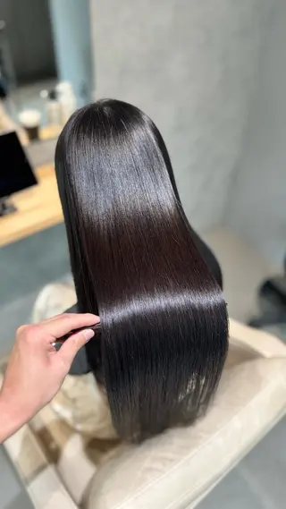 ロング shinka　omotesando所属・ブリーチ縮毛矯正 /髪質改善/タイチのヘアスタイル