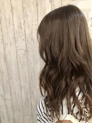 ロング カラー 佐藤 ナルトのヘアスタイル