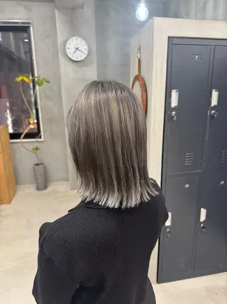 ショート カラー tetohair ありもとみゆのヘアスタイル