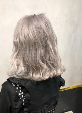 ミディアム 塩川 和弥のヘアスタイル