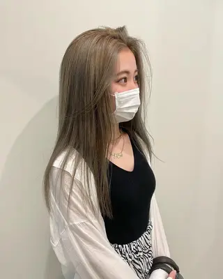 ロング カラー 渋谷 留菜のヘアスタイル