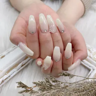 ネイル 🦋ネイルサロン ブラン🌈ゆりのネイルデザイン