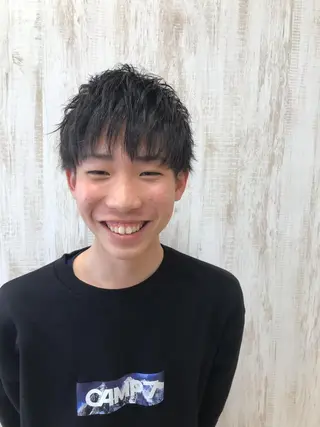 メンズ ファミールヘア所属・メンズパーマ波巻き 🌳大森悠登🌳のヘアスタイル