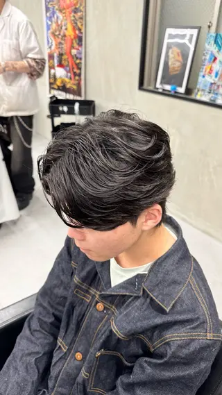 ミディアム パーマ メンズ Buzzy 大畠　慎三郎のヘアスタイル