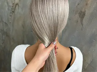 ロング カラー nonoka/ ブリーチ/モニカのヘアスタイル