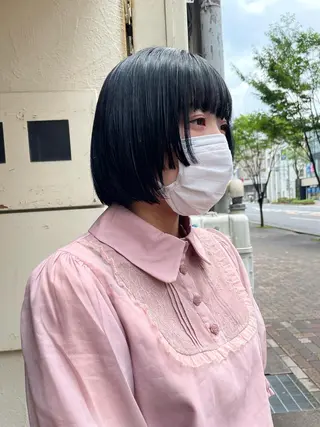 ミディアム カラー tomo🍒パーマ ハイトーン似合わせのヘアスタイル