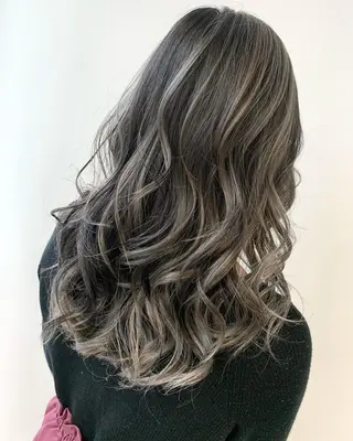 ロング カラー ヘアアレンジ 【公式】amble luxe池袋東口🩷のヘアスタイル