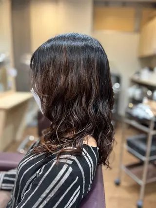 セミロング パーマ 小林 光紗のヘアスタイル