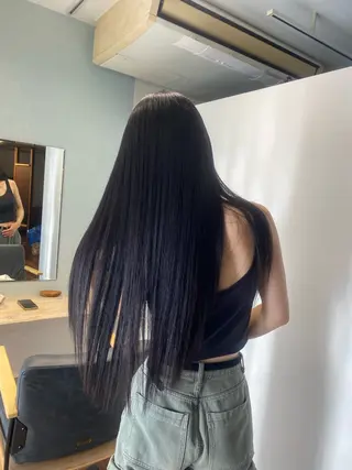 ロング ekukawa所属・山﨑 真里菜のヘアスタイル