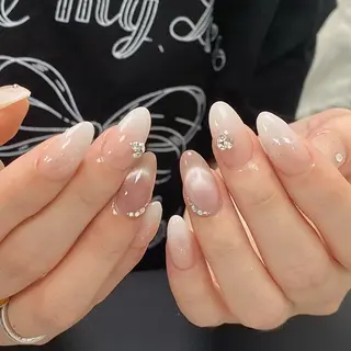 ネイル IYOU NAIL所属・チン セイジョのネイルデザイン