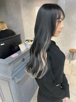 ロング カラー オフホワイトアンドなんば所属・福西 洋斗のヘアスタイル