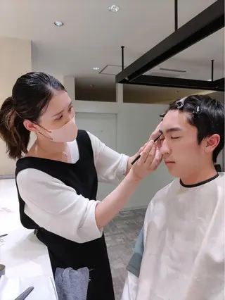 メンズ アイブロウ ヤスダ ユウコのエステ・リラクイメージ