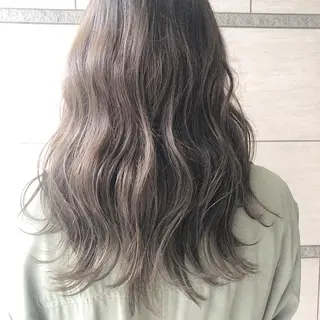 ミディアム カラー 💚 nao💚のヘアスタイル