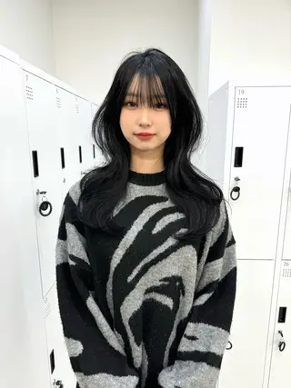 ロング 似合わせカットが 得意な美容師のヘアスタイル