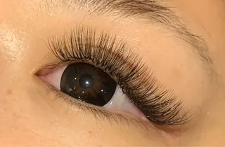 マツエク・マツパ Eyelash Salon 4you所属・Bella by 4youのマツエク・マツパデザイン