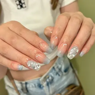 ネイル ⠀ loggy.のネイルデザイン