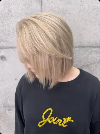カラー 和木坂 日美のヘアスタイル