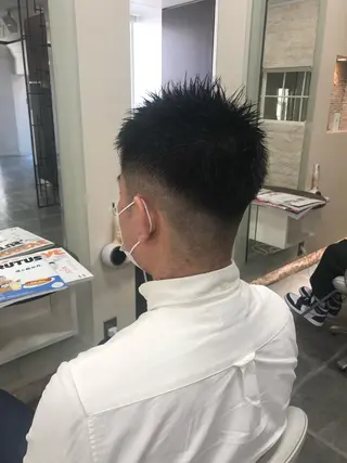 メンズ GLADGE池袋所属・レイヤーカット ショート/宮本洋介のヘアスタイル