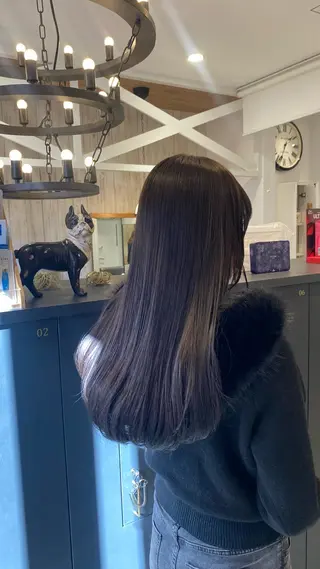 ロング カラー 柴田 枝利子のヘアスタイル