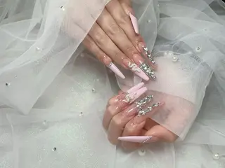 ネイル Hey🌈NAIL 長さ出し専門店のネイルデザイン