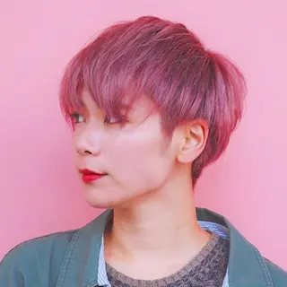 ショート カラー アブアイ所属・艶髪・酸性ストレート フリツのヘアスタイル