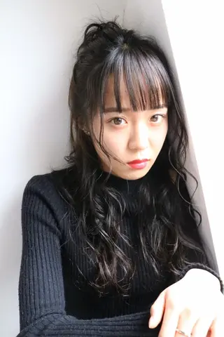 ロング パーマ アブアイ所属・艶髪・酸性ストレート フリツのヘアスタイル