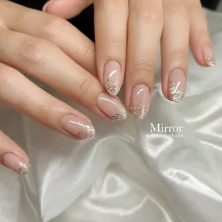 ネイル nailsalon Mirrorのネイルデザイン