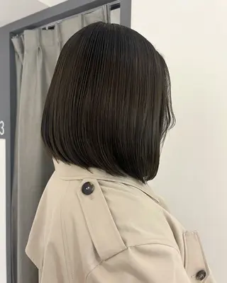 ショート カラー 暗髪カラー🫐パーマ おくだりんかのヘアスタイル