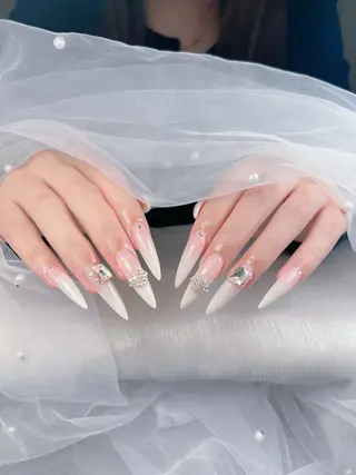 ネイル Mio_ Noiranailのネイルデザイン