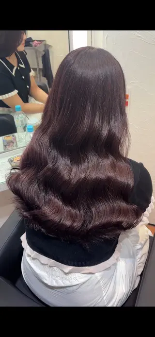 ロング ラベンダーカラー /巻き/WAKANAのヘアスタイル