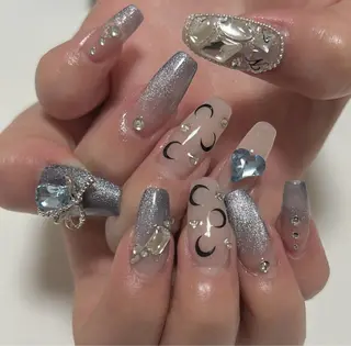 ネイル mio 🫧のネイルデザイン