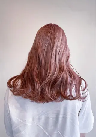 ミディアム カラー ✨髪質改善/ハイトー ン/艶髪高山のヘアスタイル