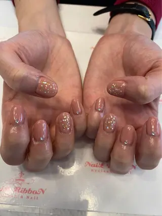 ネイル ネイルリボン 受付スタッフのネイルデザイン
