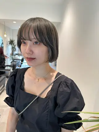 ショート カラー ショート/ボブ/透明 感カラー/高橋あみのヘアスタイル