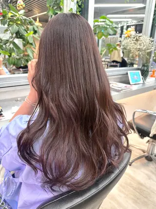 ロング カラー 岡野 静華のヘアスタイル