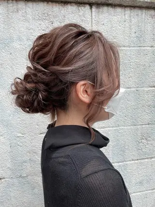 セミロング ヘアアレンジ ヘアアレンジ にいた　かづしげのヘアスタイル