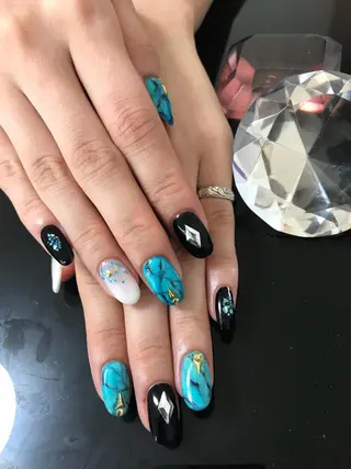 セミロング ネイル 💎ビューティサロン 湘南　RIRAN💎のネイルデザイン