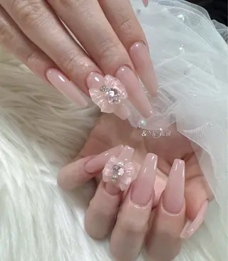 ネイル &ME Momoのネイルデザイン