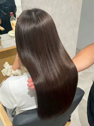 カラー solua所属・飯田 彩加のヘアスタイル