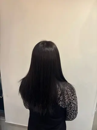 セミロング カラー 平良 那生のヘアスタイル