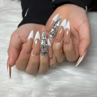 ネイル 𝑗𝑢𝑛𝑛𝑎 𝑛𝑎𝑖𝑙のネイルデザイン