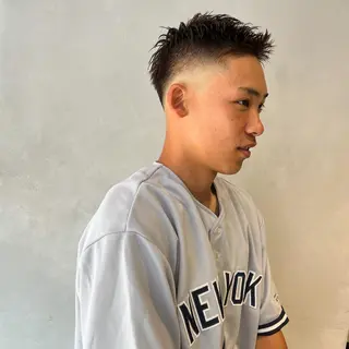 ショート メンズ nishido ハイライト/海外ヘアのヘアスタイル