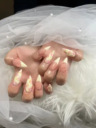 ネイル Mio_ Noiranailのネイルデザイン