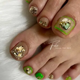 ネイル Feliz所属・Feliz 楽しいネイルサロンのネイルデザイン